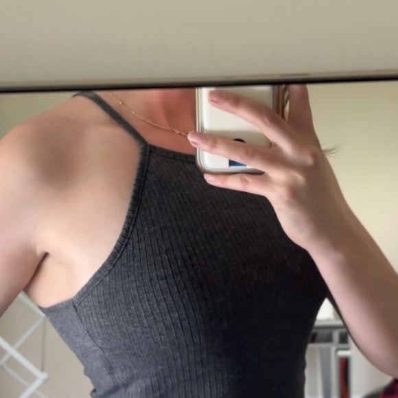 2 Cropped Racer Back Tanks - Picture 4 of 4